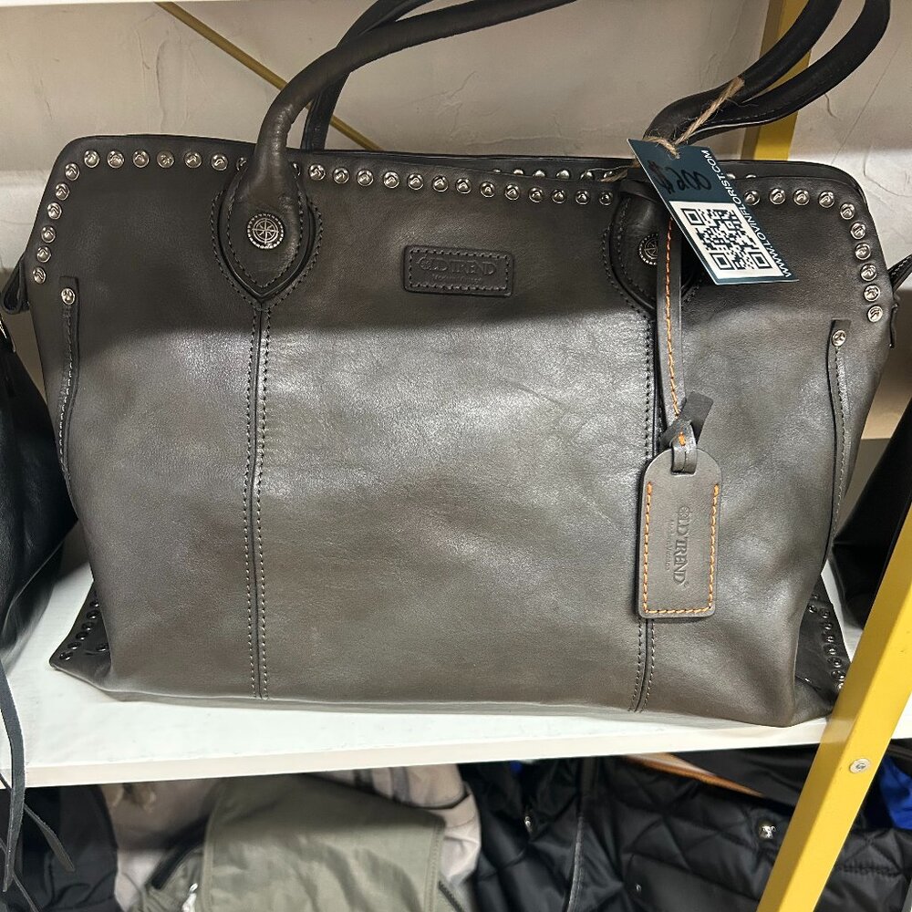 Old Trend purse